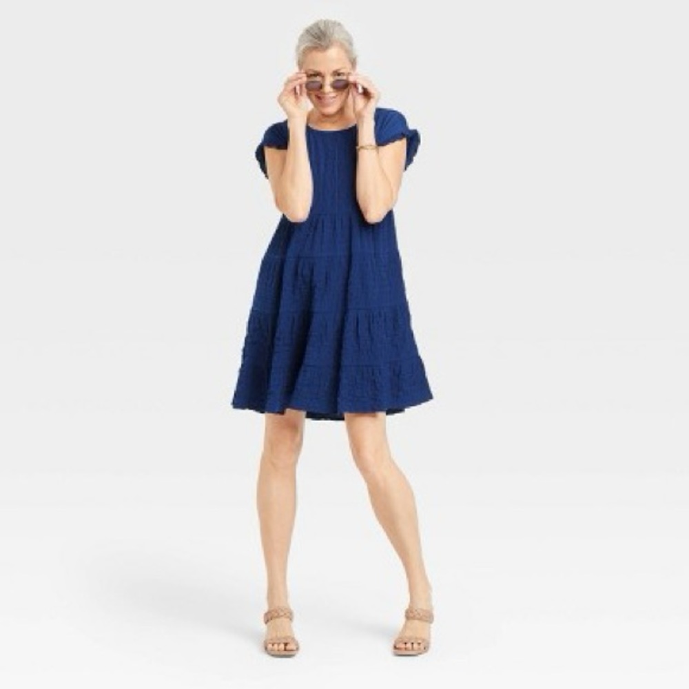 Blue short sleeve dress